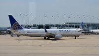 N73251 @ KORD - Taxi O'Hare - by Ronald Barker