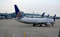 N77530 @ KORD - Taxi O'Hare - by Ronald Barker