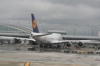 D-ABYG @ KORD - International Terminal