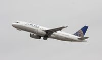 N417UA @ KLAX - Airbus A320
