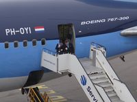 PH-OYI @ EHAM - Crew ARKE 341 to Puerto Plata - by Jean Goubet-FRENCHSKY