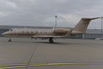 N721BS @ LOWW - Gulfstream 4