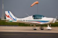 OK-KUA 16 @ EGSH - Colourful Samba ! - by keithnewsome