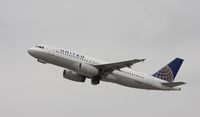 N442UA @ KLAX - Airbus A320