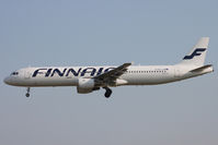 OH-LZB @ LEBL - Landing - by micka2b