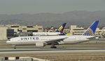 N796UA @ KLAX - Taxiing to gate at LAX - by Todd Royer