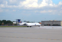 N877AS @ KORD - Taxi O'Hare - by Ronald Barker