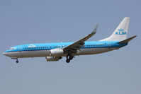 PH-BXN @ LEBL - Landing - by micka2b