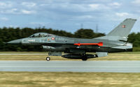 E-602 @ EKSP - decelerating after touchdown at Skrydstrup - by Friedrich Becker