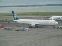 ZK-NCG @ NZAA - such a boring paint job compared to new one. - by magnaman