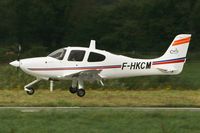 F-HKCM @ LFRB - Cirrus SR-20, On final rwy 25L, Brest-Bretagne airport (LFRB-BES) - by Yves-Q