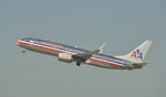 N889NN @ KLAX - Departing LAX on 25R - by Todd Royer