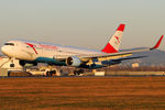 OE-LAY @ VIE - Austrian Airlines - by Chris Jilli