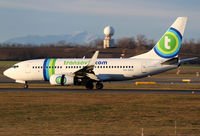 PH-XRD @ LOWW - Transavia - by Thomas Ranner