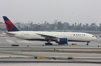 N705DN @ KLAX - Boeing 777-232LR - by Mark Pasqualino