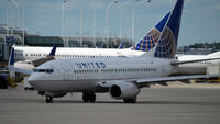 N17719 @ KORD - Taxi O'Hare - by Ronald Barker