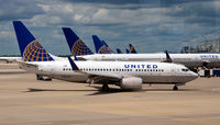 N39726 @ KORD - Taxi O'Hare - by Ronald Barker
