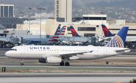 N461UA @ KLAX - Airbus A320