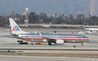 N906AN @ KLAX - Boeing 737-800 - by Mark Pasqualino