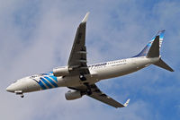 SU-GEB @ EGLL - Boeing 737-866 [40800] (EgyptAir) Home~G 26/09/2011. On approach 27R.