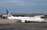 N39450 @ KIAD - Boeing 737-900ER