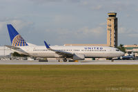N37281 @ FLL - Ft. Lauderdale - by Alex Feldstein
