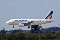F-GRHO @ EDDL - Airbus A319-111 [1271] (Air France) Dusseldorf~D 15/09/2007 - by Ray Barber