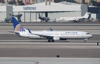 N65832 @ KLAS - Boeing 737-900ER