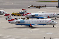 OE-LCO @ LOWW - Canadair CRJ-200LR [7371] (Austrian Arrows) Vienna-Schwechat~OE 12/09/2007