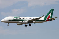 EI-RDH @ LEBL - Landing - by micka2b