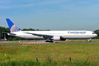 N78060 @ LFPG - Boeing 767-424ER [29455] (Continental Airlines) Paris-Charles De Gaulle~F 17/06/2009 - by Ray Barber