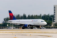 N338NB @ MIA - Miami