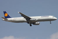 D-AISL @ LEBL - Landing - by micka2b