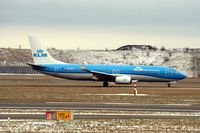 PH-BXZ @ EKCH - PH-BXZ in the slightly changed KLM c/S - by Erik Oxtorp