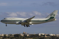 HZ-WBT7 @ LMML - Landing runway 31 - by Roberto Cassar