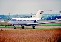 RA-98111 @ UUBW - Zhukovsky Moscow 23.8.03 - by leo larsen