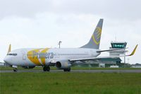 OY-PSE @ LFRB - Boeing 737-809, Taxiing to holding point Rwy 25L, Brest-Bretagne Airport (LFRB-BES) - by Yves-Q