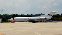 N725CK @ KLEX - High end horse transport