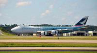 B-LJA @ KATL - Landing Atlanta - by Ronald Barker