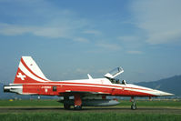 J-3082 @ LOXZ - Patrouille de Suisse