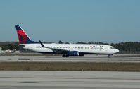 N813DN @ KRSW - Boeing 737-900ER - by Mark Pasqualino