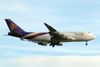 HS-TGG @ EGLL - Boeing 747-4D7 [33771] (Thai Airways) Home~G 23/05/2013. On approach 27L. - by Ray Barber