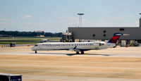 N606LR @ KATL - Taxi Atlanta - by Ronald Barker