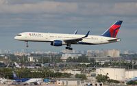 N672DL @ MIA - Delta 757 - by Florida Metal