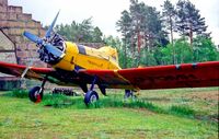 D-FOMH @ EDAV - Finow Air Museum Germany 12.5.04 - by leo larsen