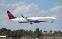 N825DN @ FLL - Delta - by Florida Metal