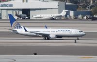 N73276 @ KLAS - Boeing 737-800