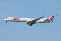 F-HMLI @ LFRB - Bombardier CRJ-1000, Short approach rwy 25L, Brest-Bretagne airport (LFRB-BES) - by Yves-Q