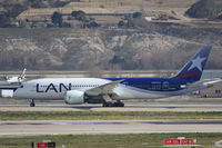 CC-BBJ @ LEMD - Taxying after arrival - by alanh