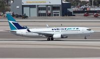 C-FUMF @ KLAS - Boeing 737-800